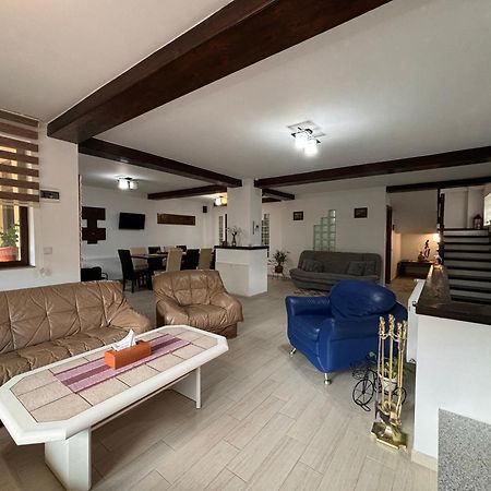 Skyline Villa أَزوغا المظهر الخارجي الصورة
