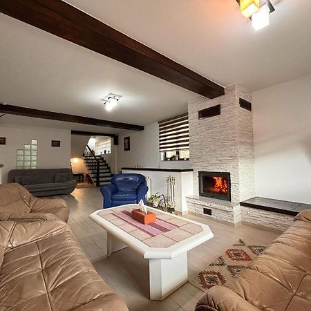 Skyline Villa أَزوغا المظهر الخارجي الصورة
