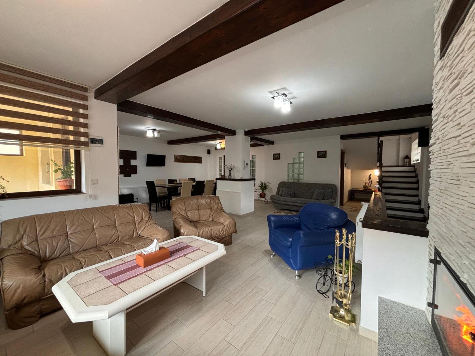 Skyline Villa أَزوغا المظهر الخارجي الصورة